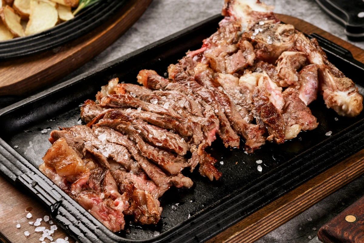 Cuisine - Gregorian veal sliced