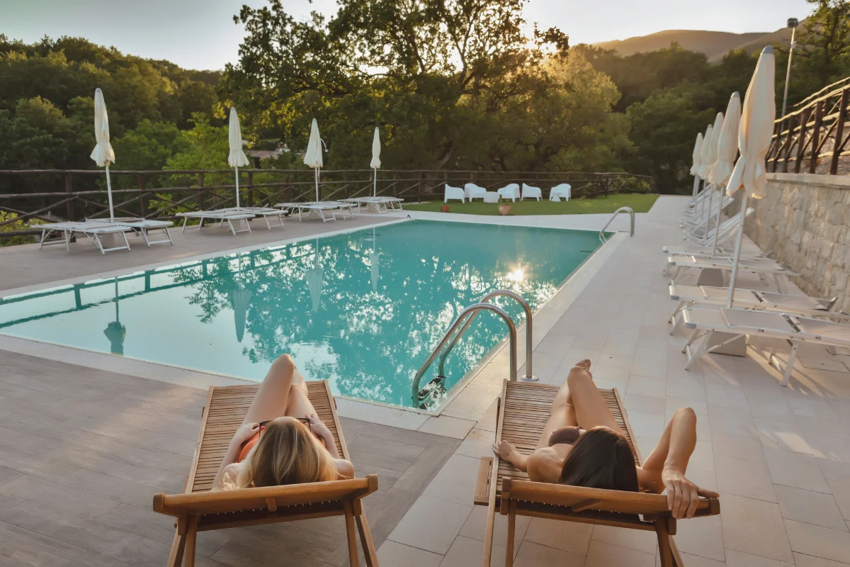 Panoramic pool - Reserved sunbeds