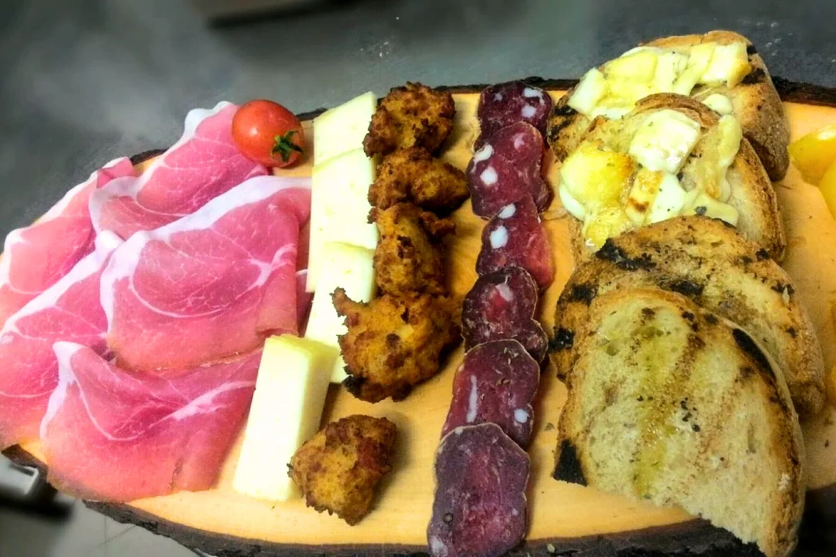 Cucina - Antipasto premiato Borghese Natale in agriturismo
