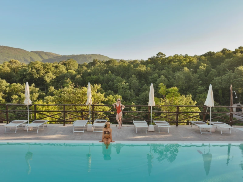 Panorama estate dalla piscina agriturismo Campania Salerno