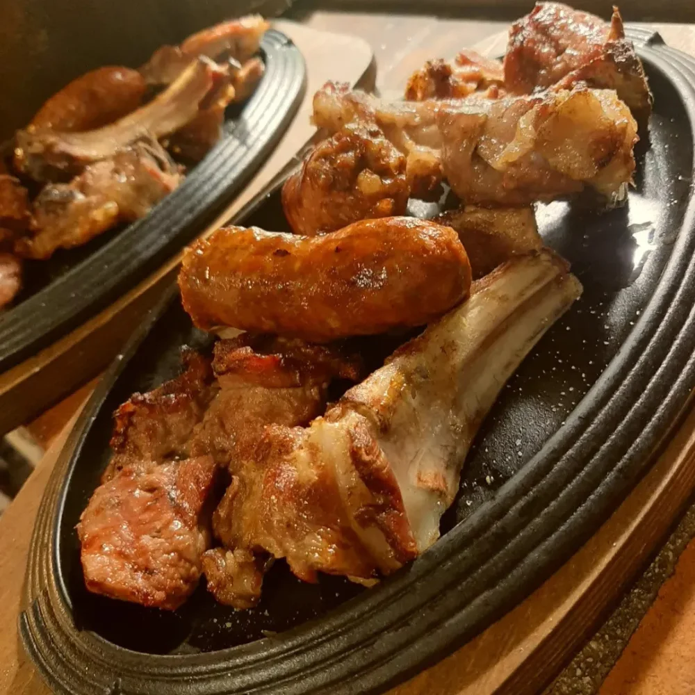 Secondi di carne alla brace per Pasqua in agriturismo Campania