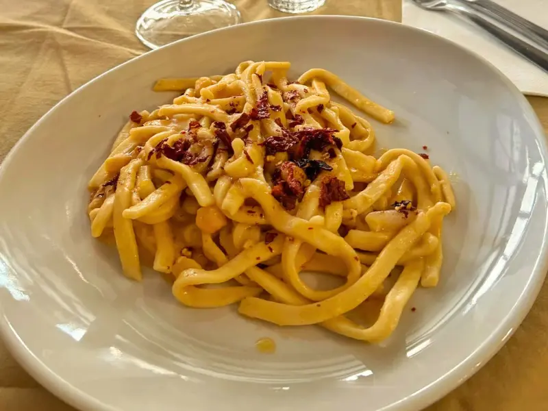 Pasta fresca fatta in casa per il 1° Maggio