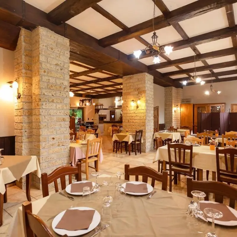 Pranzo di Pasqua in agriturismo in Campania con cucina contadina premiata alla Sfruscià